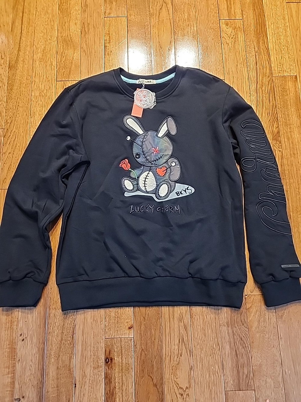 Men's Lucky Charm Men’s Size Large Black Patchwork Bunny Graphic Sweatshirt